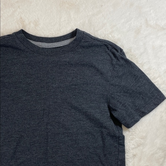 Old Navy Boy’s Dark Gray Short Sleeve Tee - Picture 1 of 4
